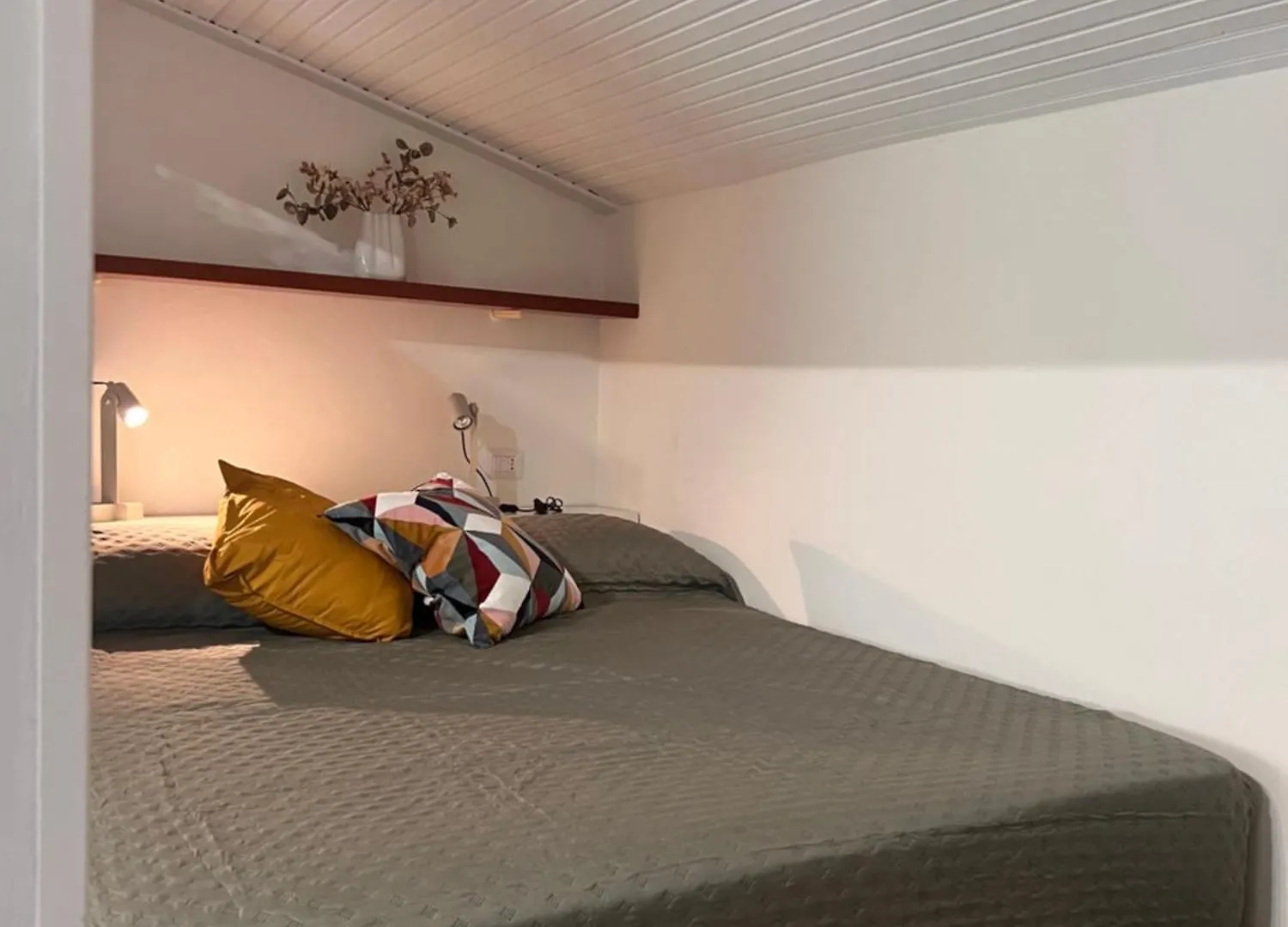 Lake It Easy - Little Attic Mandello del Lario